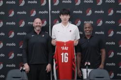 九游app下载地址-关于开拓者队客场击败掘金队，球员发挥精准教练组盼望全队继续保持打法的信息