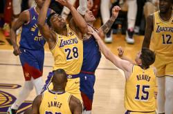 九游中国官网-湖人队战胜对手，展现团队实力