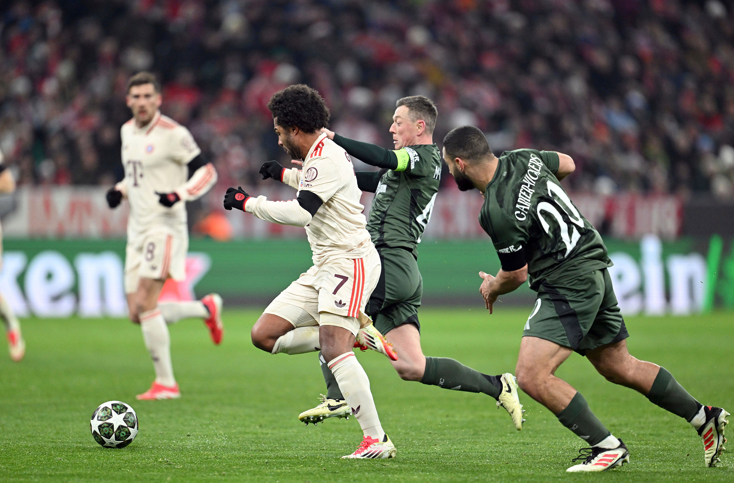 包含拜仁联赛中跌宕：胜利或者失利关键在于一线的词条