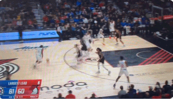 火箭大胜开拓者,哈登砍下分 火箭大胜开拓者,哈登砍下分