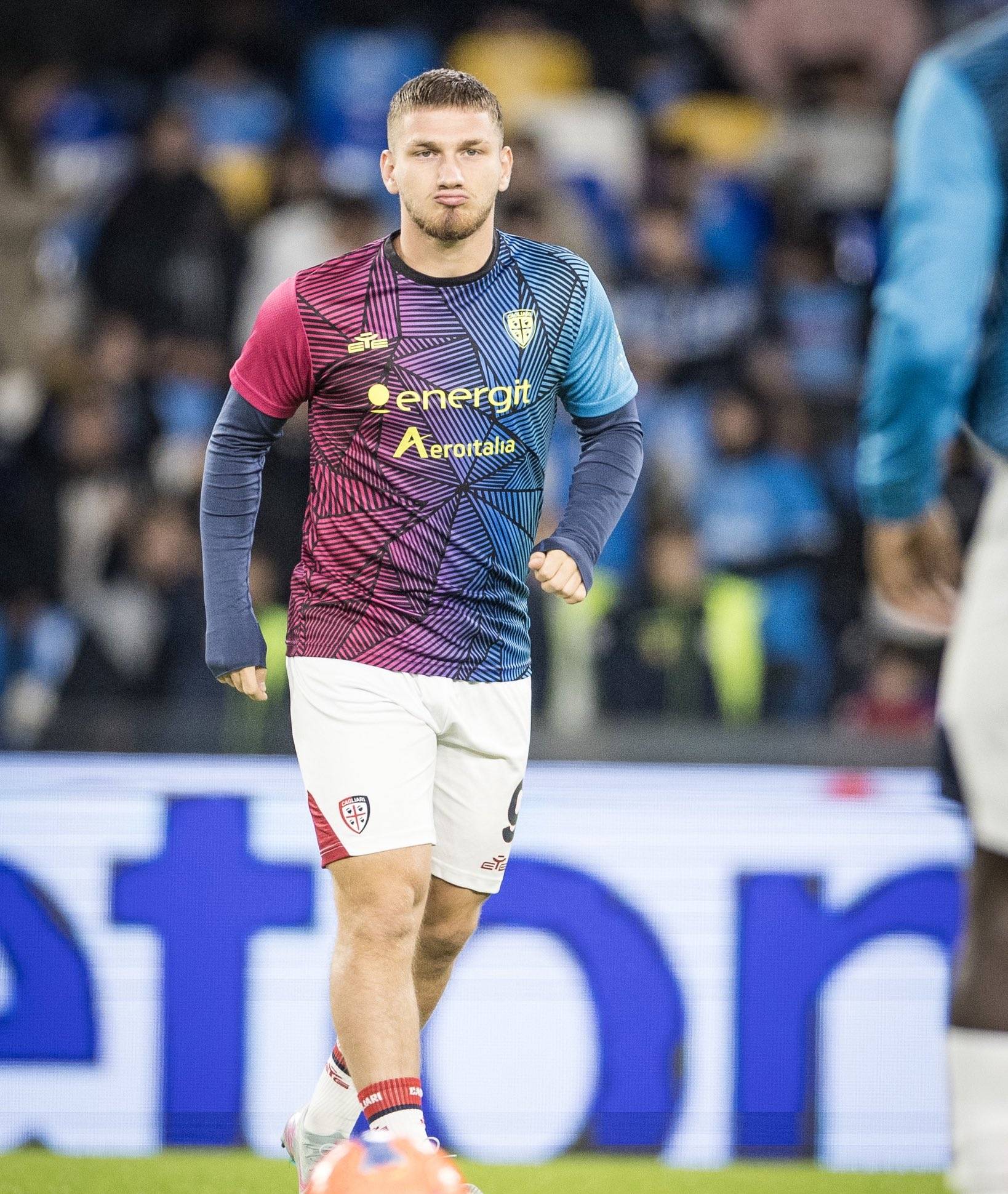 关于卡利亚里客场扳平，保级形式依然严峻的信息